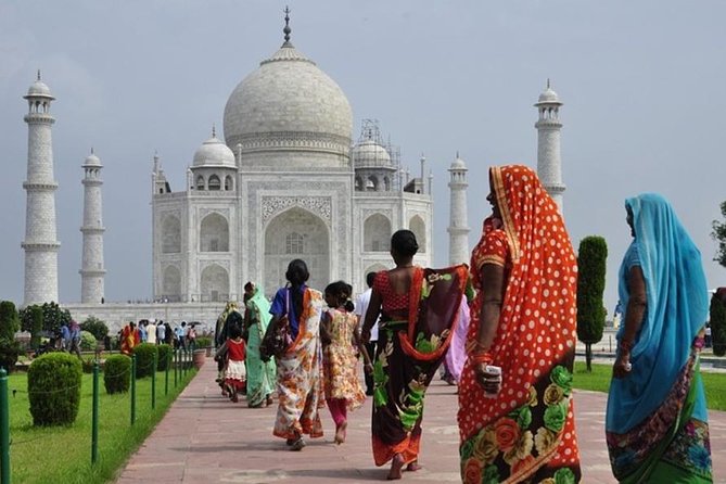 1-Day Trip to The Taj Mahal, Agra from Delhi by Super-fast Train - Two hours at the Taj Mahal