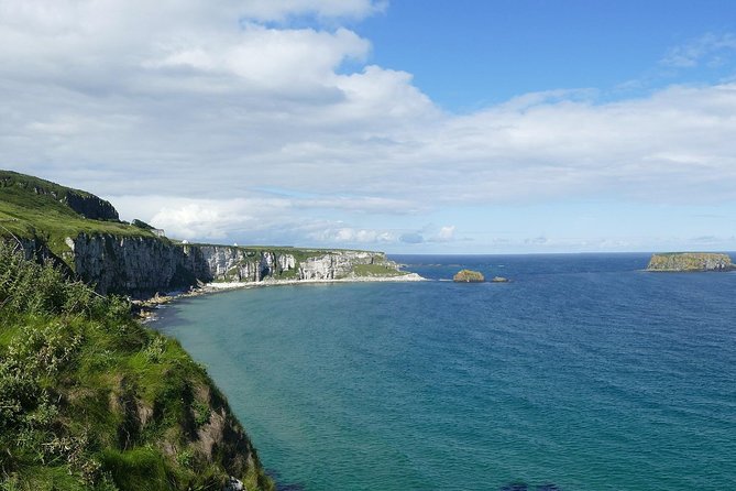 2-Day Northern Ireland Rail Tour: Belfast, Antrim Coast, and Giant's Causeway - Dunluce Castle and the coast road