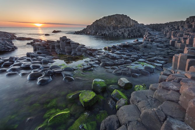 2-Day Northern Ireland Rail Tour: Belfast, Antrim Coast, and Giant's Causeway - Who should book this two-day tour