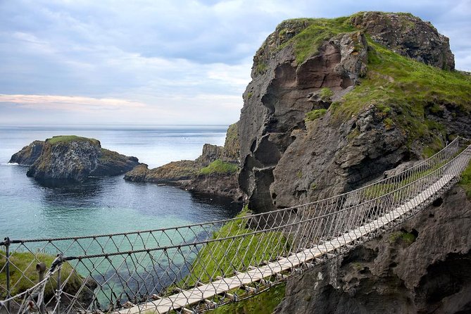 2-Day Northern Ireland Rail Tour: Belfast, Antrim Coast, and Giant's Causeway - Two hours among the columns at Giant’s Causeway