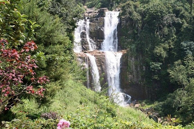 2 Day Tour of Yala & Ella with Hill Country Scenic Train Ride - All Inclusive - Little Adam’s Peak brings the best view of the day