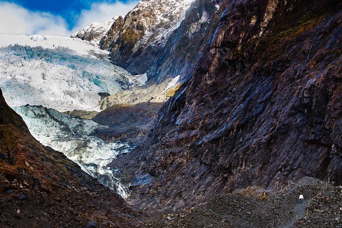2 Day West Coast Glaciers and TranzAlpine Train: Queenstown to Christchurch - Day two: Hokitika and the road to Greymouth