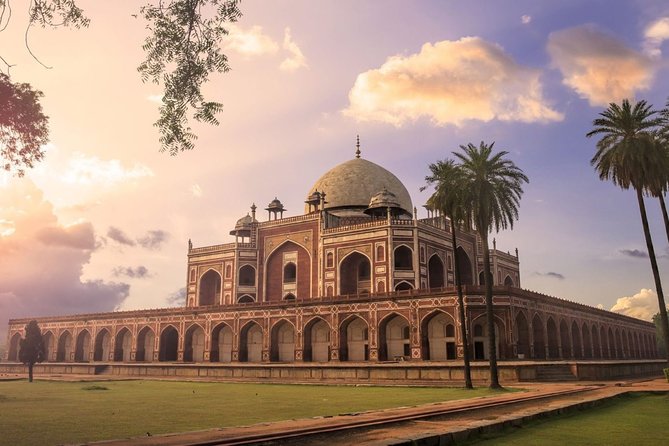 5 Day Golden Triangle with Train Experience-Taj Mahal Sunrise/Set - Jaipur’s forts, palaces, and astronomical instruments