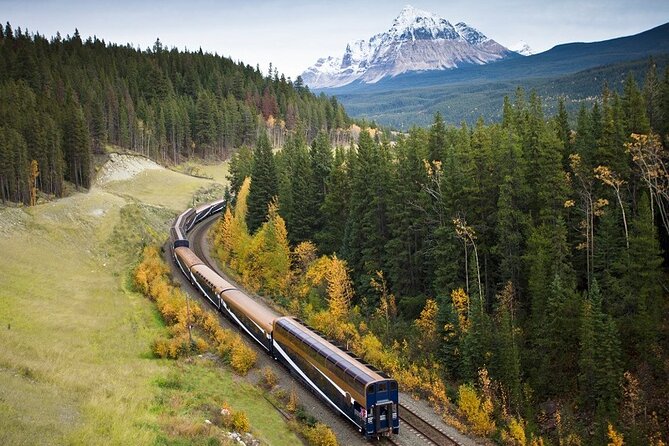 5-Day Rocky Mountaineer Train Tour, From Vancouver to Rockies - Lake Louise, Moraine Lake, and Yoho on Day 4