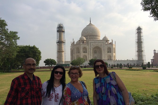 Agra Taj Mahal All Inclusive Tour by Gatimaan Express Train - A 7:00 a.m. Pickup and a Smooth Start