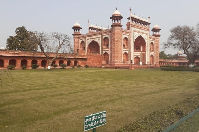 Agra TajMahal Tour by Gatiman Exp. Train - The Baby Taj is a smaller final stop