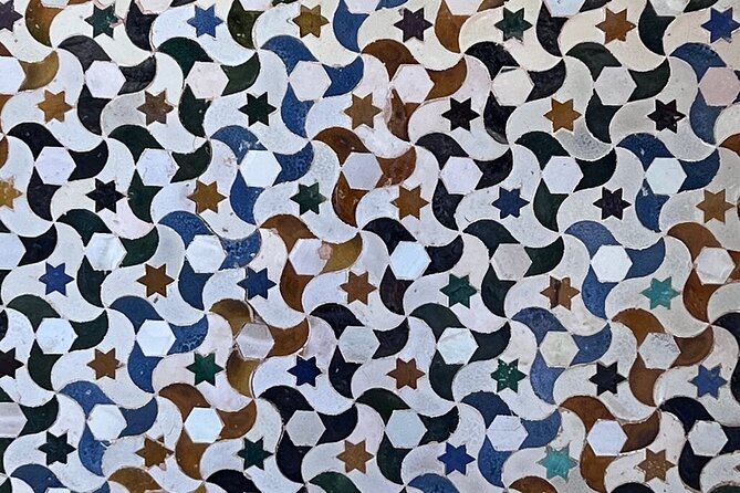 Alhambra tickets with Nasrid Palaces + Tourist Train - The real cost at $76.19 per person