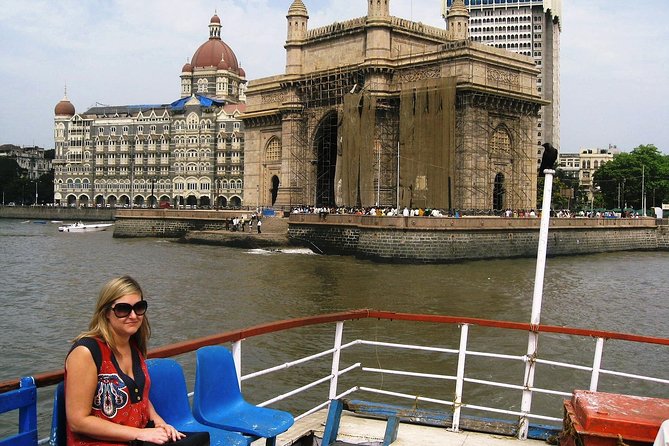 All in one-Combo of City, Dhobighat, Slum & Dabbawala with ferry and train ride. - Why this works as a one-day Mumbai introduction