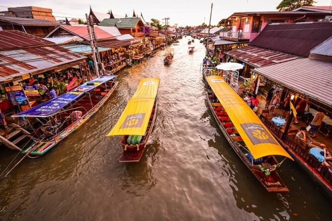 Amphawa Floating Market and Maeklong Railway Private Afternoon Tour from Hua Hin - How the guide affects the experience