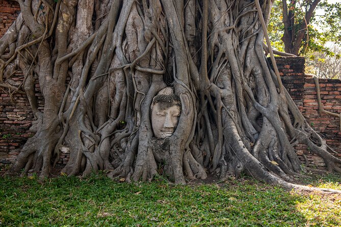Ayutthaya, Maeklong Railway, Damnoen Saduak Floating Market - Time, food, and extra costs