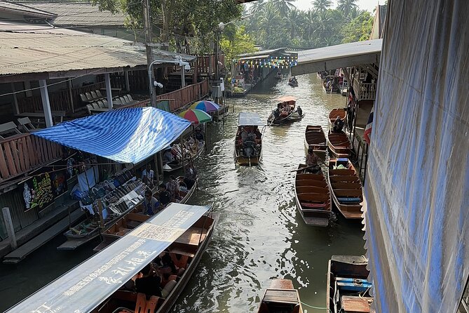 Bangkok Damnoen Floating Market and Maeklong Railway Private Tour - What the private minivan changes