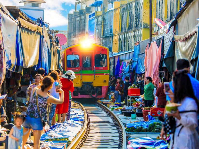 Bangkok: Maeklong Railway & Amphawa Floating Market Day Trip - Key points at a glance