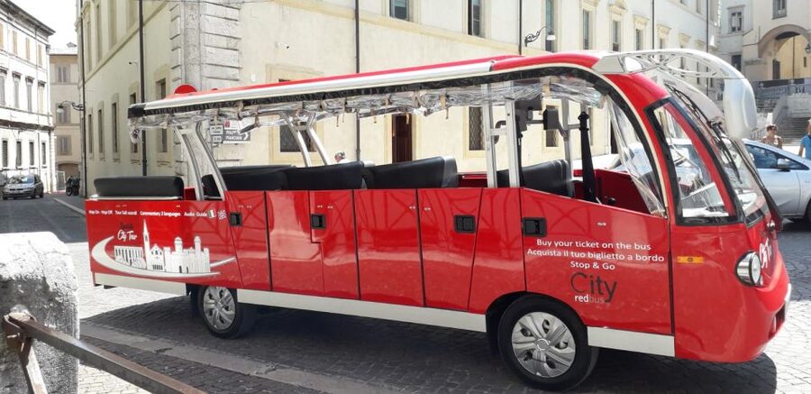 Bergamo: City Highlights Minibus or Train - Riding the RedLine through Lower and Upper Town