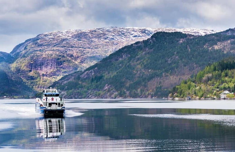 Bergen: Flam Railway, Viking Village Tour with Fjord Cruise - Myrdal and the railway change