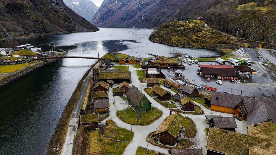 Bergen: Viking Village, Nærøyfjorden Cruise and Flåm Railway - Is $435 a fair price?