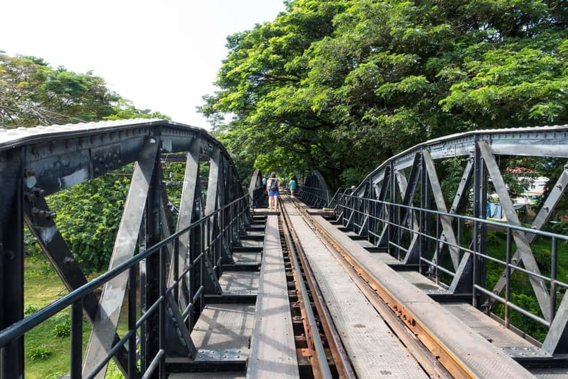 BKK: Damnoen Floating Market, Maeklong Rail & River Bridge - Floating-market boat ride: canals, vendors, and extra cost