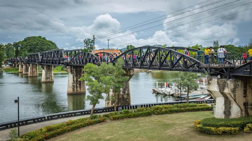 BKK: Damnoen Floating Market, Maeklong Rail & River Bridge - Who will enjoy this experience most?