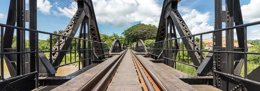 BKK : Private Tour River Kwai Bridge & Train to Krasae Cave - Leaving Bangkok for Kanchanaburi