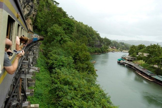 Bridge on the River Kwai and Thailand-Burma Railway Guided Tour - Shared or private: which version suits you?