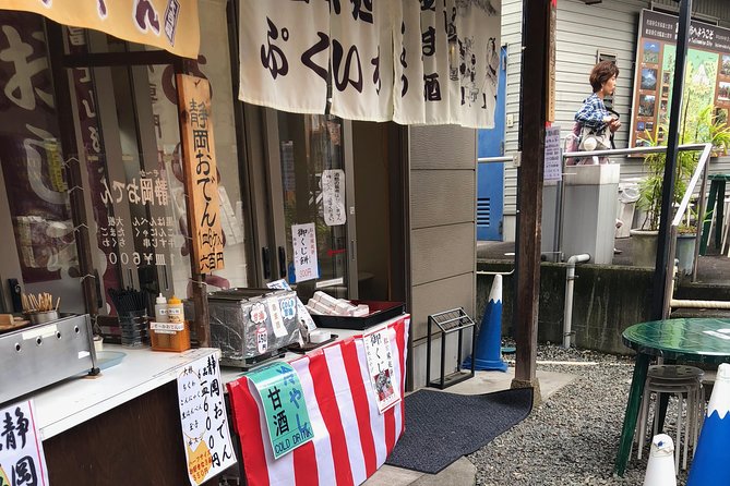 Bullet Train and Mt. Fuji Famous Food Tour - Lunch at an 80-year-old restaurant