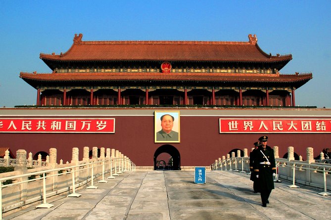 Bullet Train Private Tour: Beijing Tiananmen Square, Forbidden City & Great Wall - The private guide makes the biggest difference