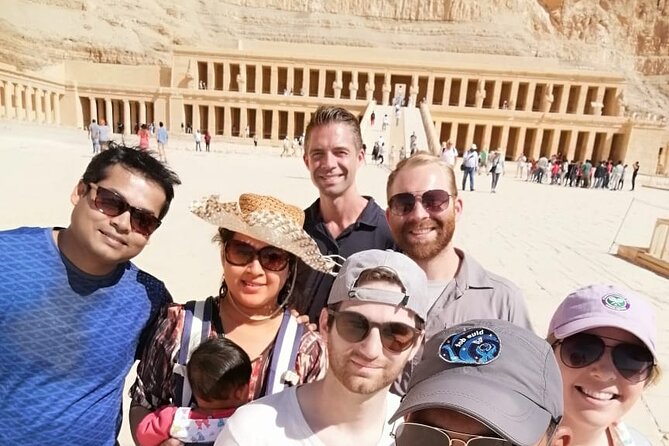 Cairo: Luxor East and West Banks Guided Tour& Overnight Sitting Train Round Trip - Karnak: allow the guide to make sense of the size