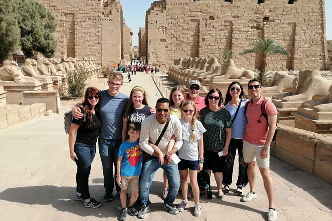 Cairo : Luxor East and West Banks Tour by Overnight Sitting Train Rounded trip - Colossi of Memnon: a short but useful stop