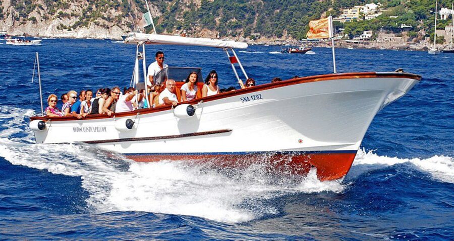Capri: DIY Day Trip with Blue Grotto, Funicular & Lunch - Stop for a three-course lunch at La Giara