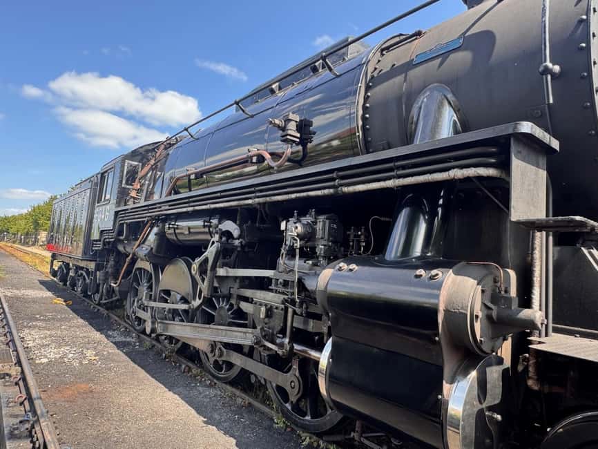 Chinnor: Chiltern Hills Steam Train Ride - A gentle hour in the Chiltern countryside