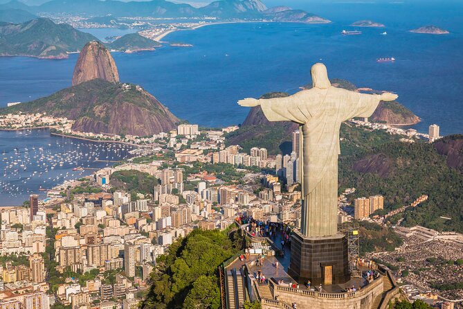 City Tour Full VIP - Corcovado Train + Churrascaria Rodízio - Selarón Steps in a short guided visit
