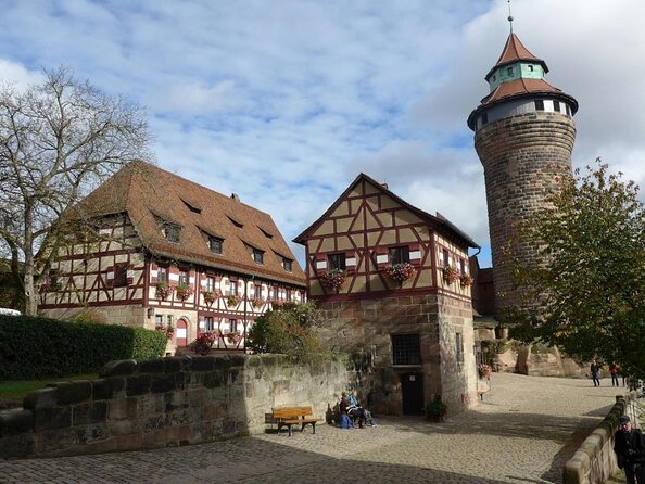 City tour through Nuremberg with the little train - Christmas tour - Key points to know before booking