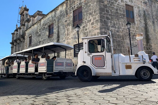 Colonial Zone Train 45 minutes of history and culture in Santo Domingo - Timing matters more than the schedule suggests