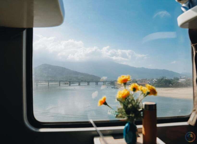 Da Nang: Hue Imperial Day Trip, Hai Van Pass Train, & Lunch - The guides make the history easier to follow