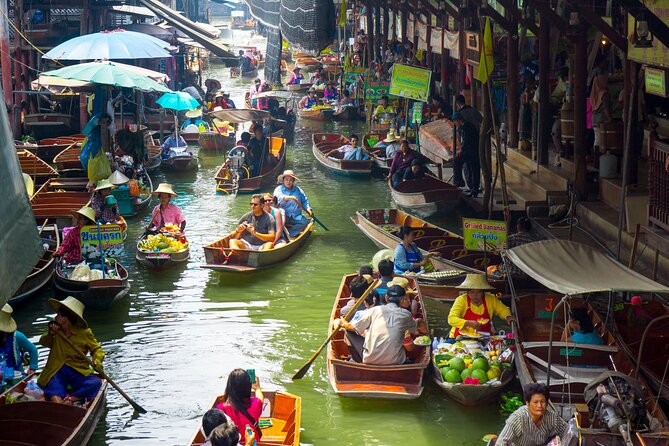 Damnoen Saduak Floating Market & Maeklong Railway From Bangkok - Why Maeklong Railway Market is the main event