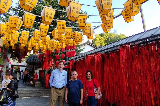 Day Tour to Shenzhen from Hong Kong by High Speed Bullet Train - Dafen Oil Painting Village and working art