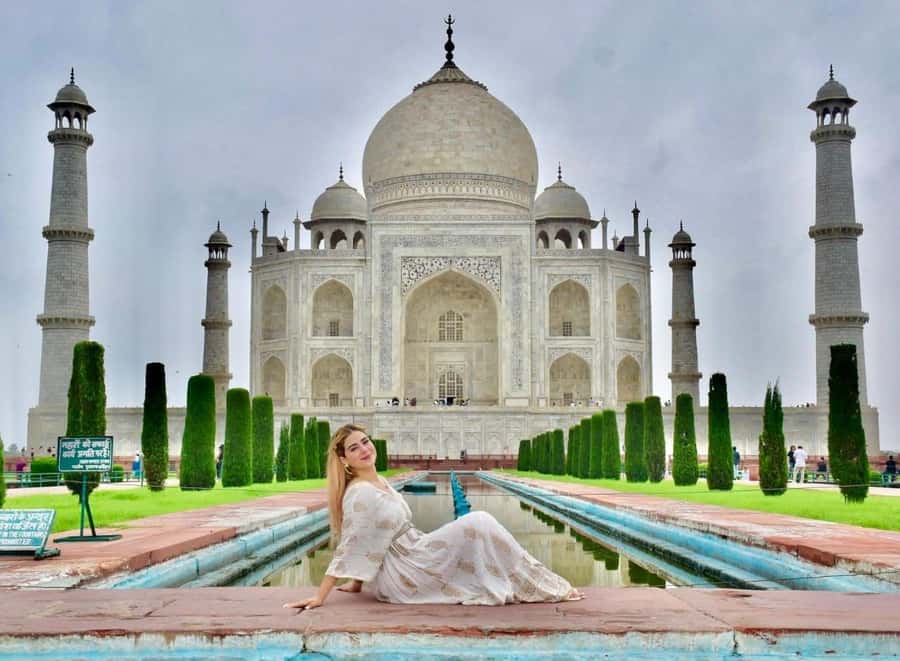 Delhi: Taj Mahal & Agra Tour by Gatimaan Express Train - Returning to Delhi by 5:50 PM