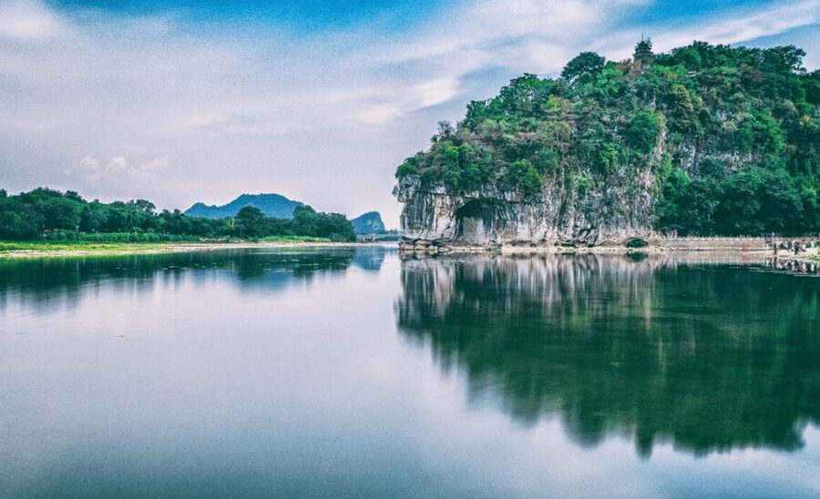 Discover Guilin's Gems:Guangzhou-Bullet Train Highlight Tour - Should you book the Guilin day trip?