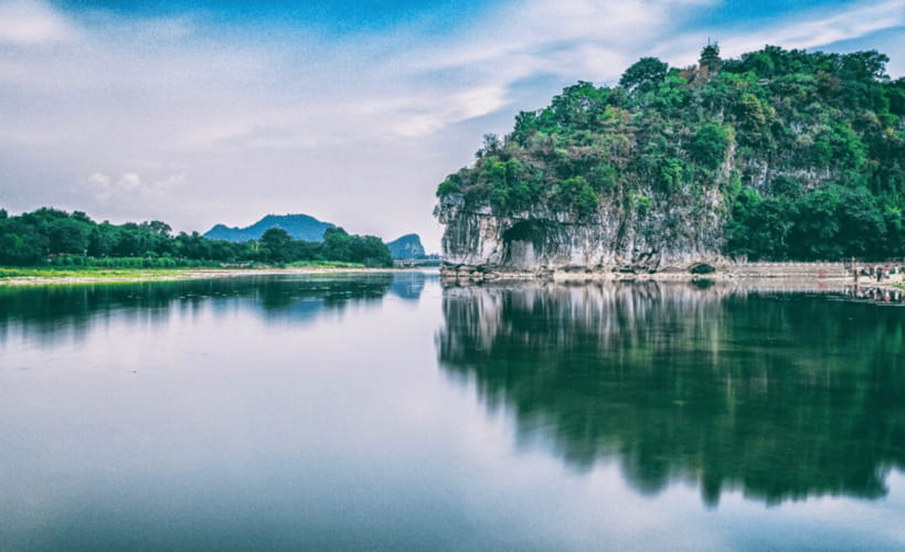 Discover Guilin's Gems:Guangzhou-Bullet Train Highlight Tour - Two rivers and four lakes from the water
