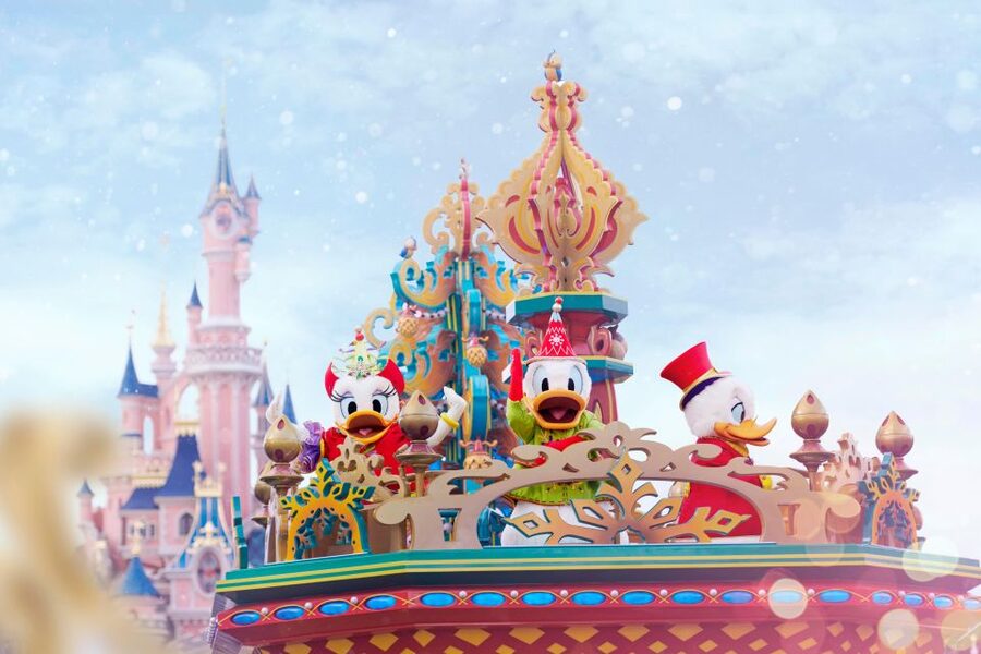 Disneyland® Paris Tickets for Train and Parks - Who should choose this Disneyland Paris plan?