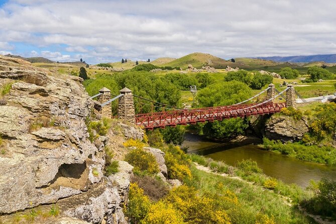 Dunedin to Queenstown One Way Tour Including Taieri Gorge Train - St. Bathans and the strange Blue Lake