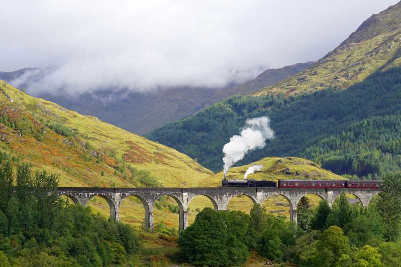 Edinburgh: Isle of Skye & Optional Jacobite Train 3-Day Tour - Eilean Donan Castle and the crossing to Skye