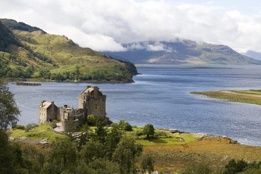 Edinburgh: Isle of Skye & Optional Jacobite Train 3-Day Tour - Kilt Rock, Dunvegan, and the island’s stories