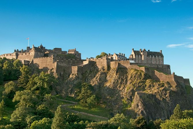 Edinburgh Rail Trip from London with Castle entry and Hop-on Hop-off bus - The real shape of this London to Edinburgh day trip