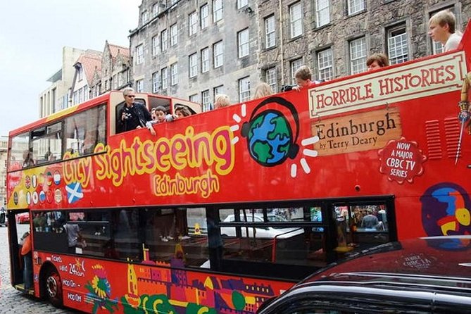 Edinburgh Rail Trip from London with Castle entry and Hop-on Hop-off bus - Making the 17:13 return train