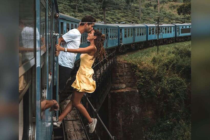 Ella Day Tour with Scenic Train Ride & Tea Plantation Visit - Demodara Railway Loop Viewpoint