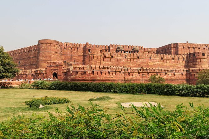 Enchanting Taj Mahal Same Day Tour by Gatiman Train From Delhi - A private tour with practical help at Agra Cantt