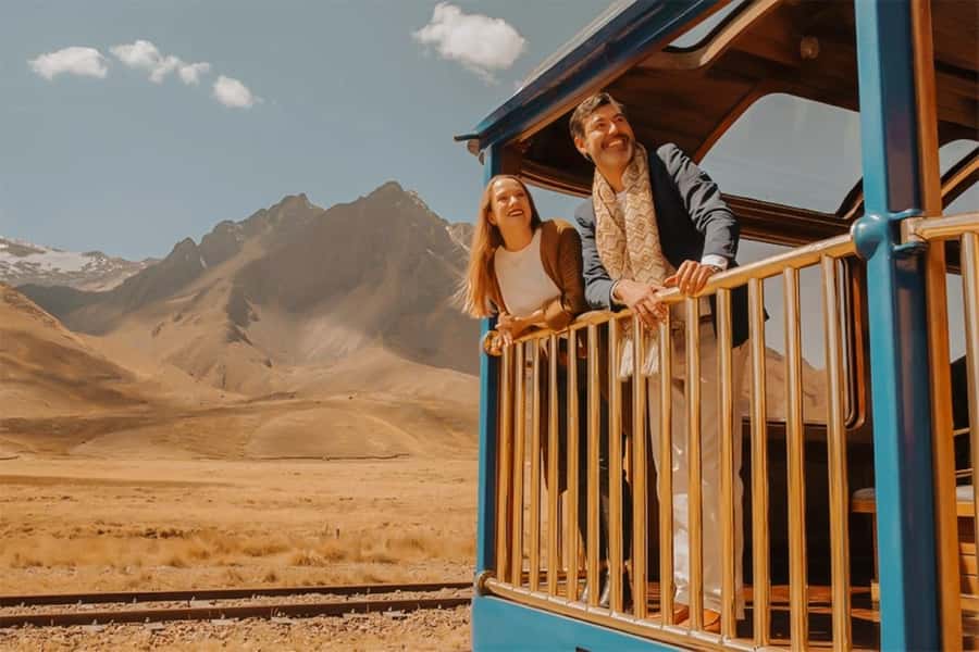 Excursion Cusco - Puno - Titicaca Observatory Train - Settling into the luxury train