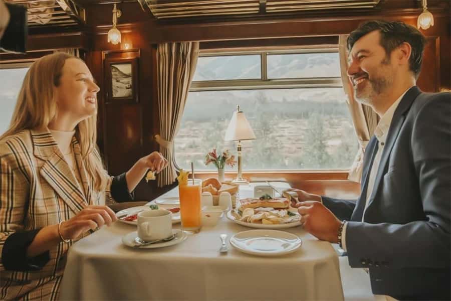Excursion Cusco - Puno - Titicaca Observatory Train - The Andean route and Abra La Raya