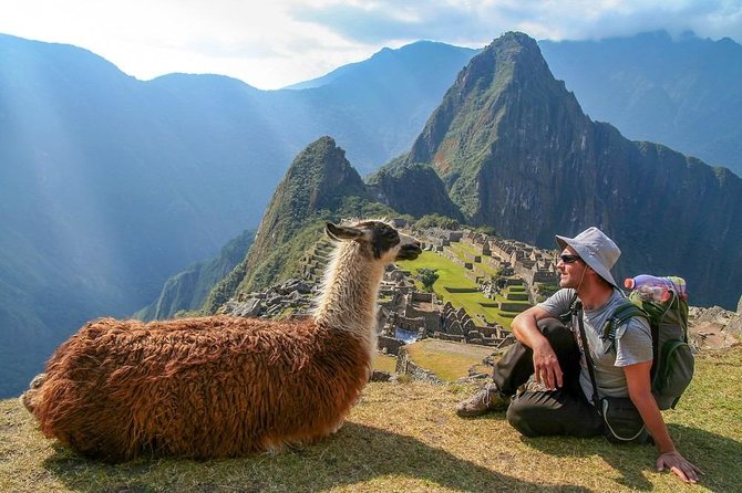 Excursion to MachuPicchu with Train Vistadome Full Day - The Ollantaytambo train connection