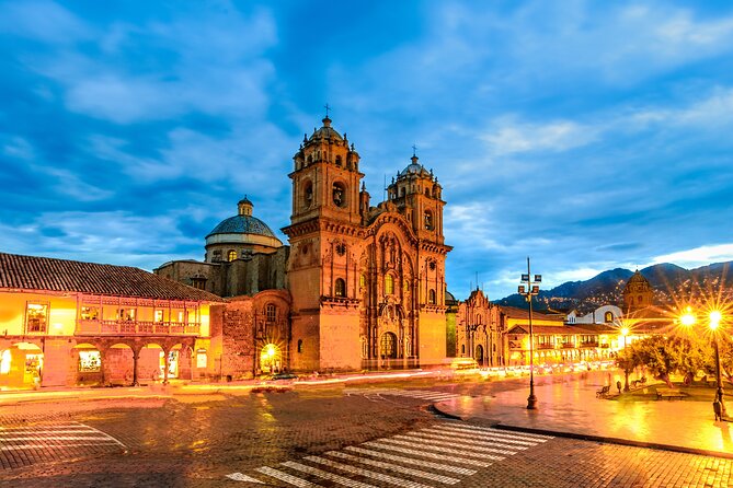Excursion to the Sacred Valley and Machu Picchu by Panoramic Train - The return includes lunch time and a Vistadome train